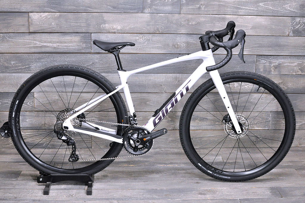 2026 Giant Revolt Adv 2