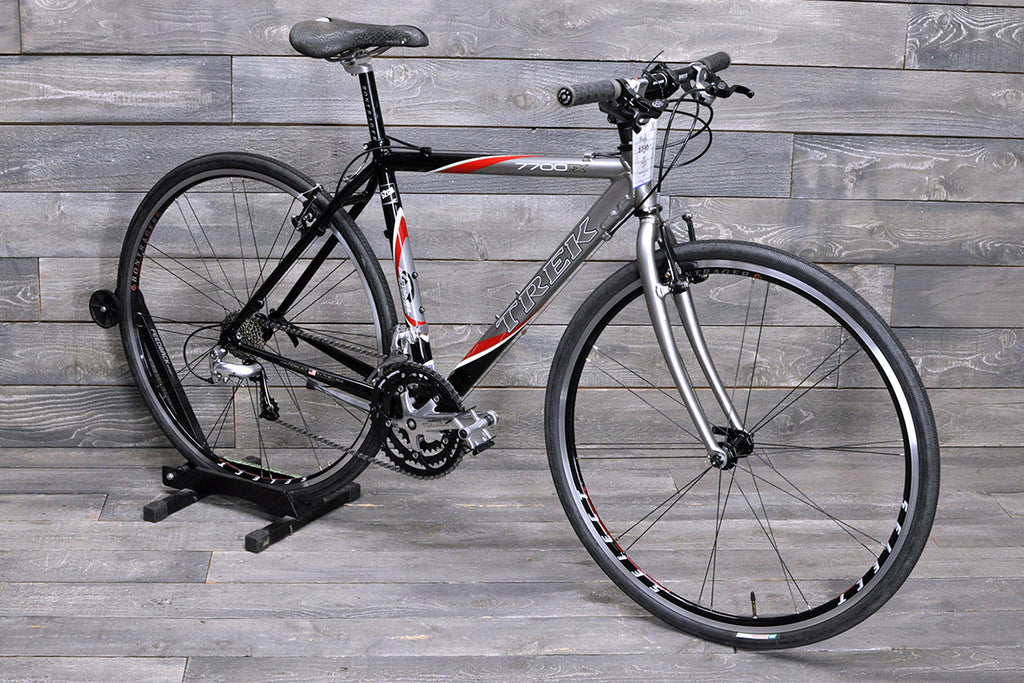 Medium Trek 7700 FX