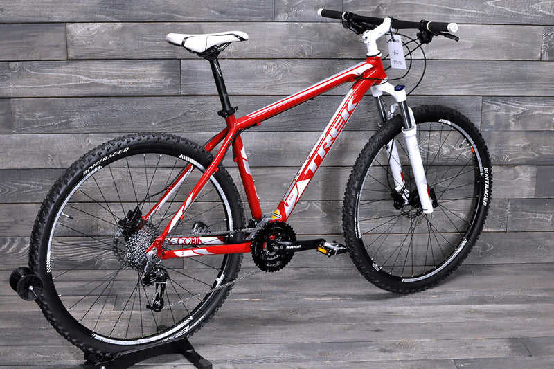 19" Trek Cobia