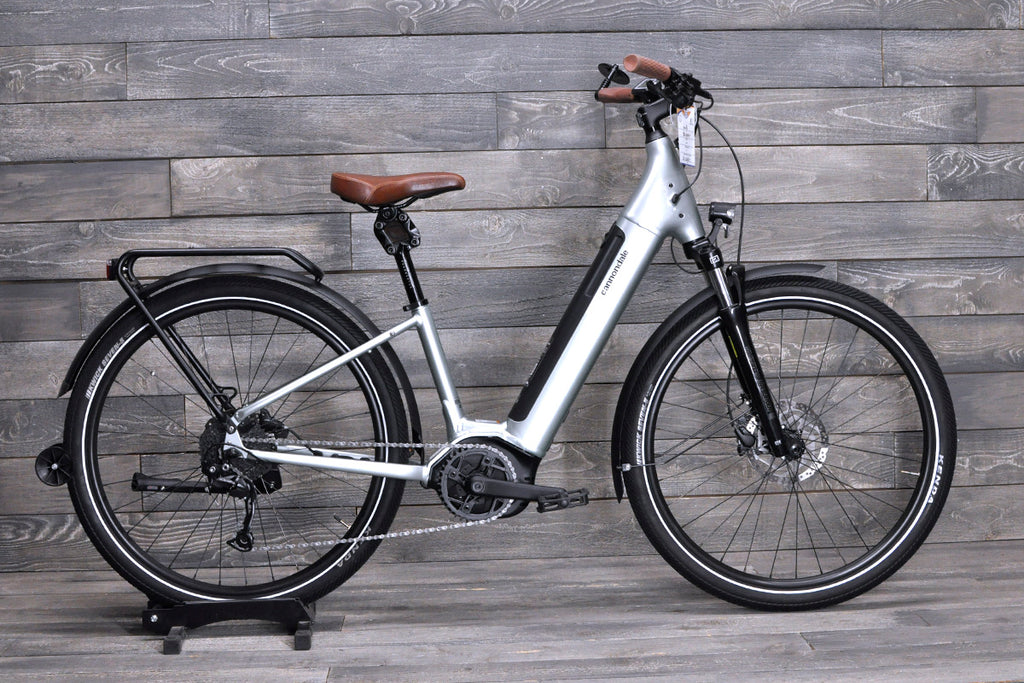 Small Cannondale Adventure Neo 2 EQ e-bike